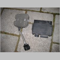 Suzuki GSXR600 SRAD feszszabalyozo, ECU.jpg